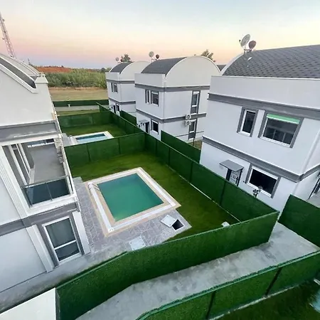 Villa Prestige Village *